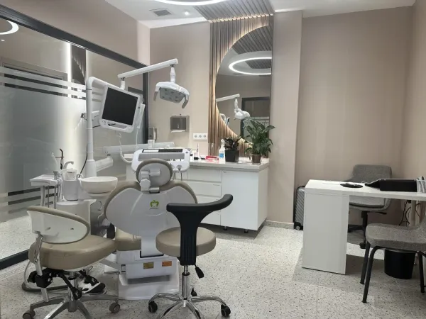 DUODENT kliniği koridor ve geçiş alanı